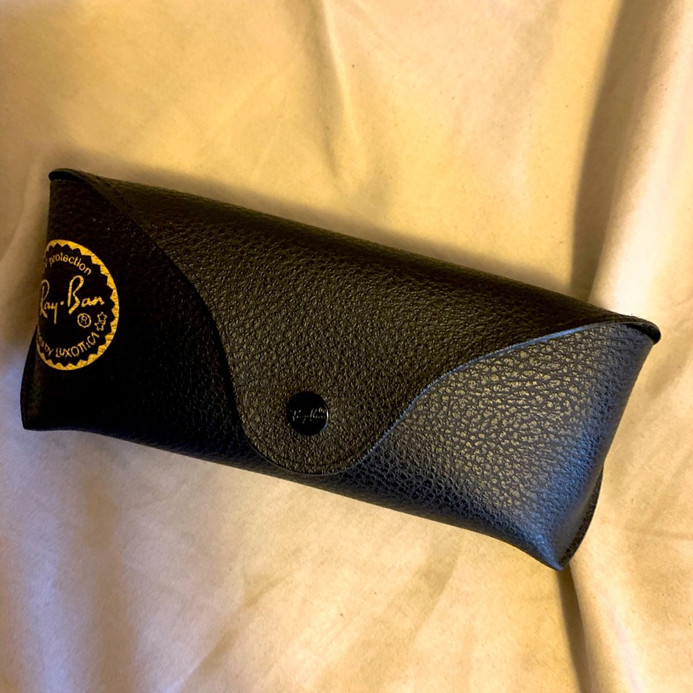 Authentic Ray Ban Case - Picture 1 of 2